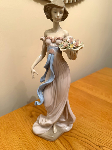 Lladro spring flirtation 6365 - spring, #6365
