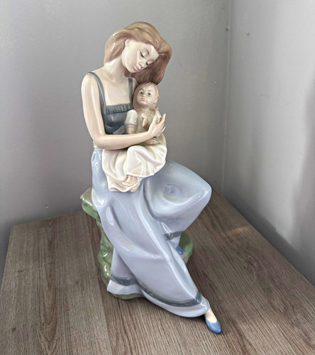 Lladro nao little - nao, ‘my