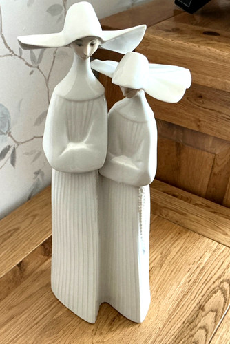 Vintage lladro pair nuns - of,