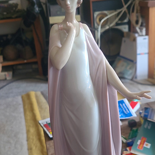 Lladró porcelain woman - lladró,