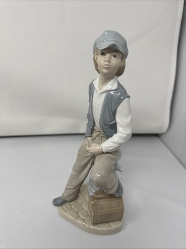 Nao lladro figurine boy - nao, by