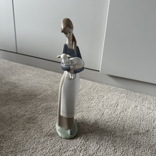 Lladro girl with lamb - girl,