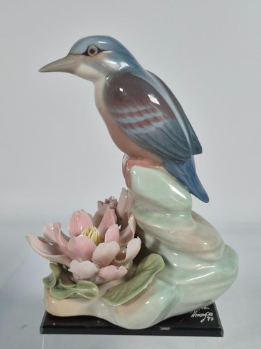 Lladro little bird figurine - lladro,