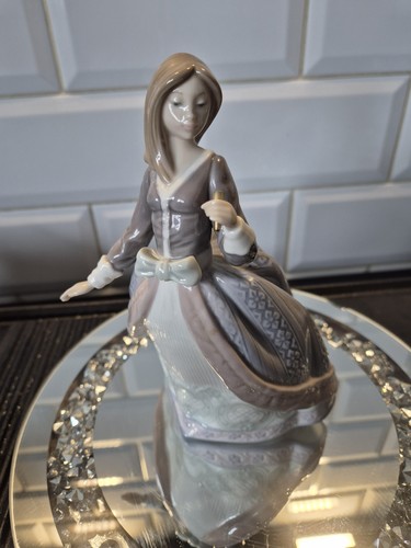 Retired lladro angela - lladro,
