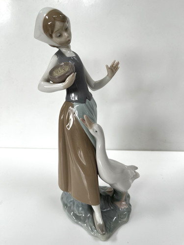 Lladro girl feeding - girl,