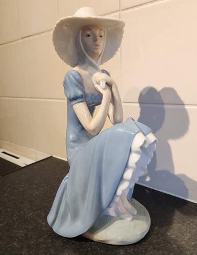 Stunning nao lladro - stunning,