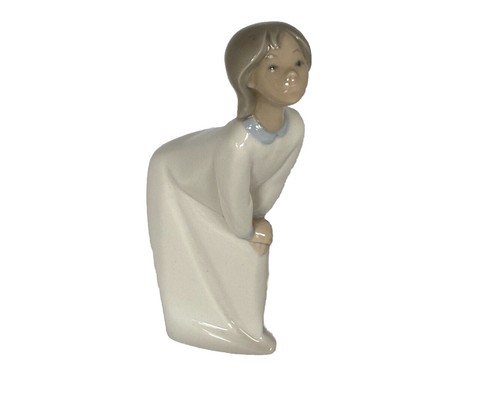 Lladro figurine kissing - -,