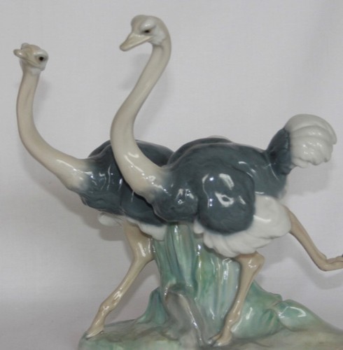 Lladro~0297~Ostrich's~Extremel