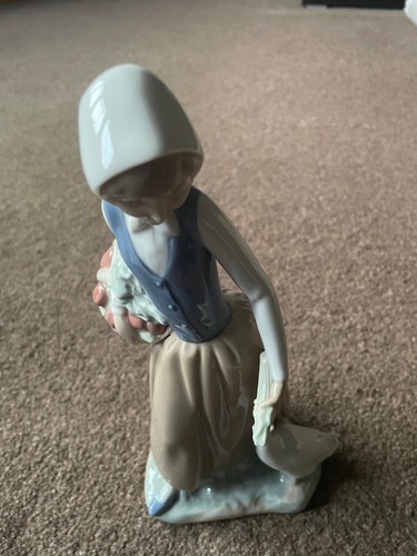 Porcelain figure nao - porcelain,