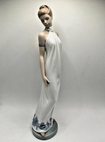 Nao lladro spain figurine - nao,