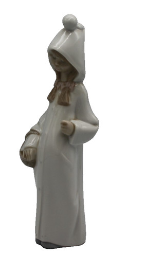 Lladro 4678 girl with - 4678, “girl