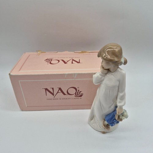 Lladro nao camison - nao, mimosa