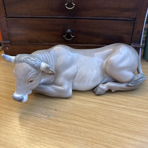 Lladro nativity oxen - nativity,