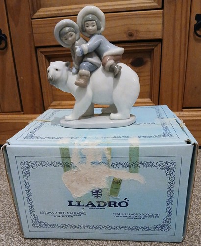 Lladro eskimo riders figurine - eskimo,