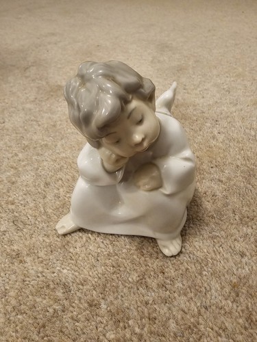 Lladro little angel - little,