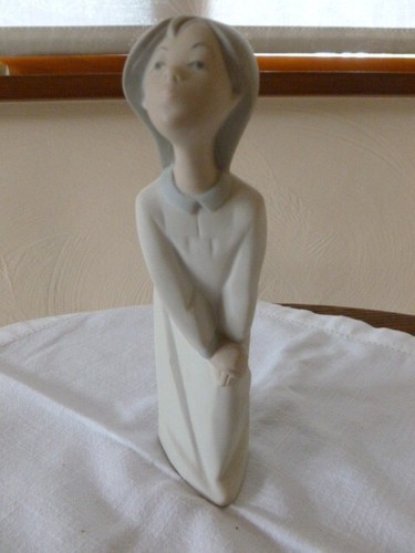 Vintage 1977 lladro kissing - vintage,