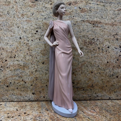 Nao lladro porcelain - nao,