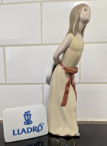 Lladro figurine pamela - lladro,