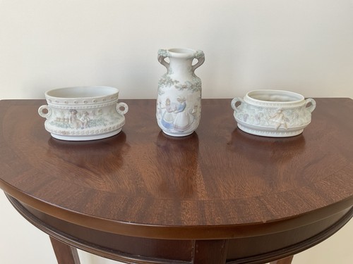 Lladro porcelain trinket - lladro,