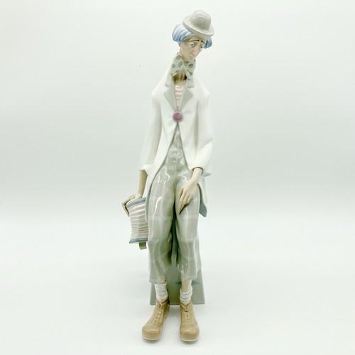 Lladro 1027 sad clown - lladro, with