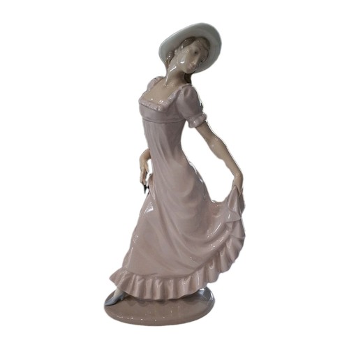 Lovely large lladro nao - lladro, figure