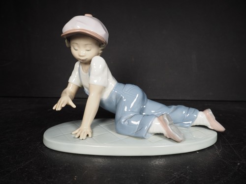 Lladro figurine 7619 all - lladro,