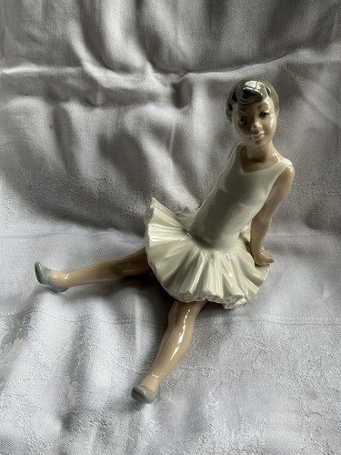 Nao lladro porcelain ballerina - nao,