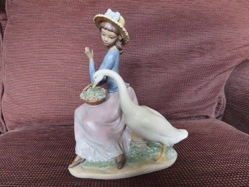 Rare lladro matte finish large - rare,