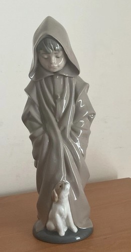 Nao lladro boy in - lladro, hooded