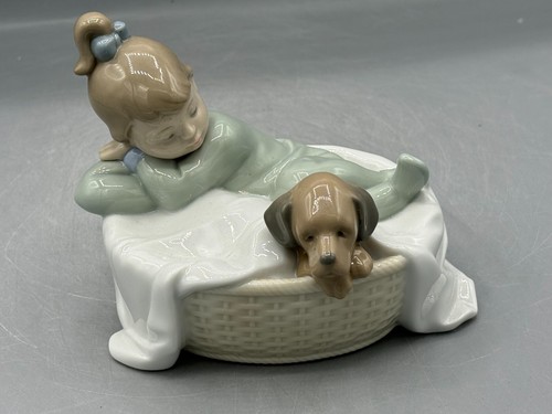 Lladro figurine nao a basket - lladro,