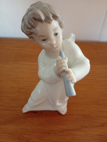 Lladro porcelain figurine - porcelain,