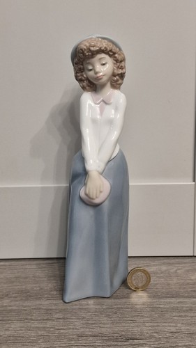 Vintage porcelain daisa - vintage,