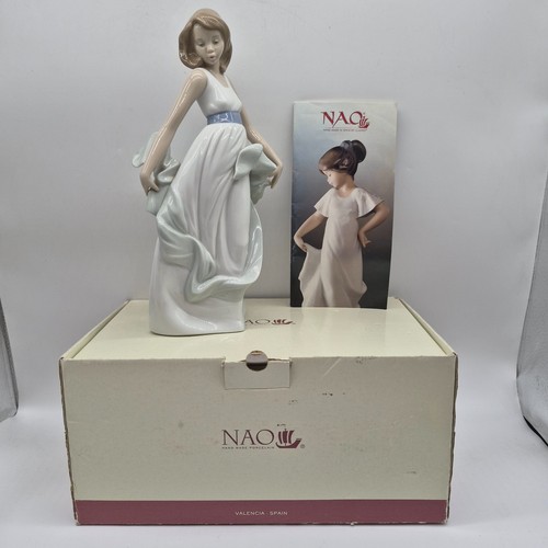 Nao lladro figurine 1343 - nao,