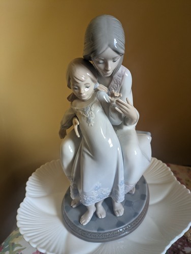 Lladro 1527 tenderness - 1527, 'tenderness'