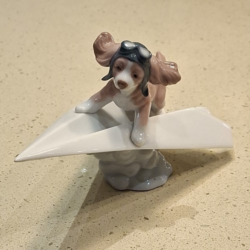 Lladro let fly - let's, dog