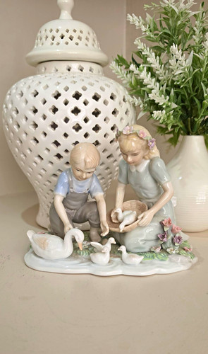 Nao lladro vintage porcelain - nao,