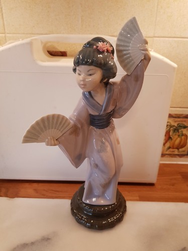 Rare lladro madame butterfly - lladro,