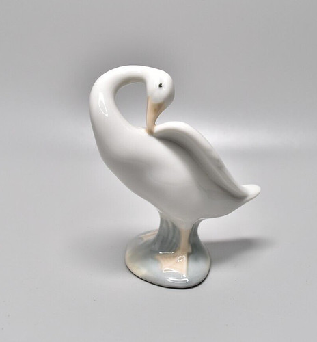 Lladro figurine goose - figurine,