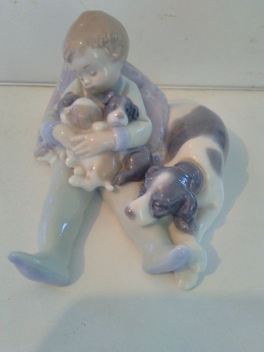Lovely lladro figure sweet - lladro,