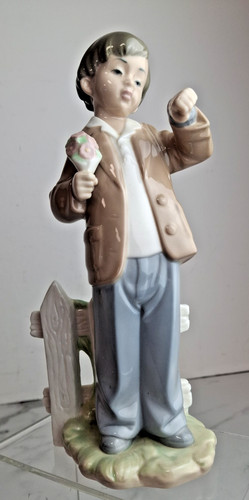 Vintage nao lladro figurine - by,