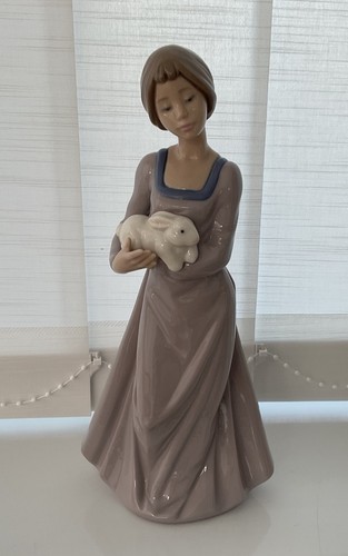 Nao lladro vintage - by,