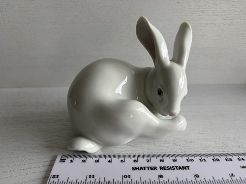 Lladro white rabbit - white,