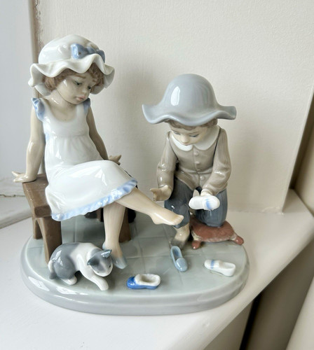 Lladro try this one - ‘try, one’