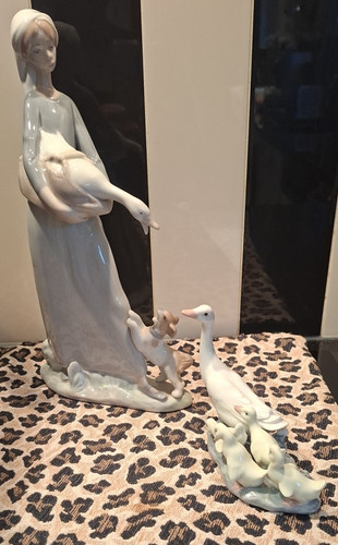 Lladro tall figure girl - lladro,