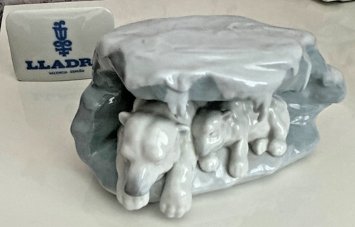 Lladro figurine model - figurine,, a
