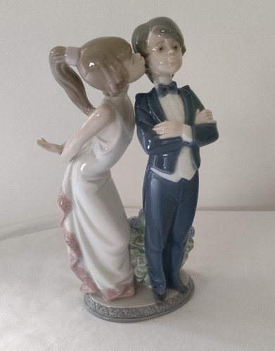 Lladro retired figurine lets - lladro,