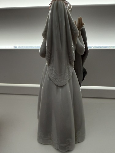 Lladro kiss remember - to,