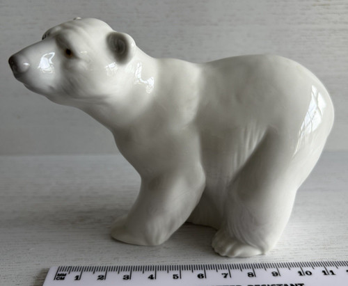 Lladro porcelain figurine - , of