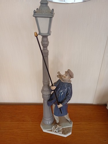 Vtg lladro figurine titled - figurine,