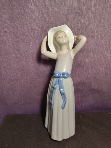 Lladro figurine 5011 - lladro,